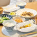 鮭の紙包み焼きがメインの食卓